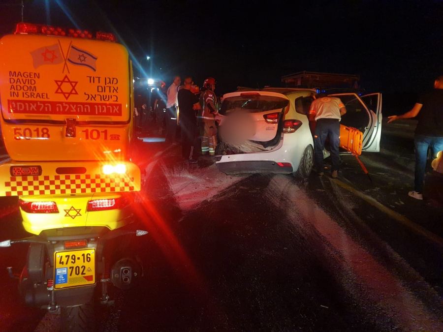 انفجار سيارة في نتانيا واصابة خطيرة بحادث قرب كفرقاسم ودهس شرطي قرب القدس وغرق في اشدود